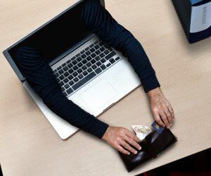 Tasmanian financial adviser banned permanently