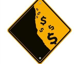 Investors shift to global equities after dollar drop