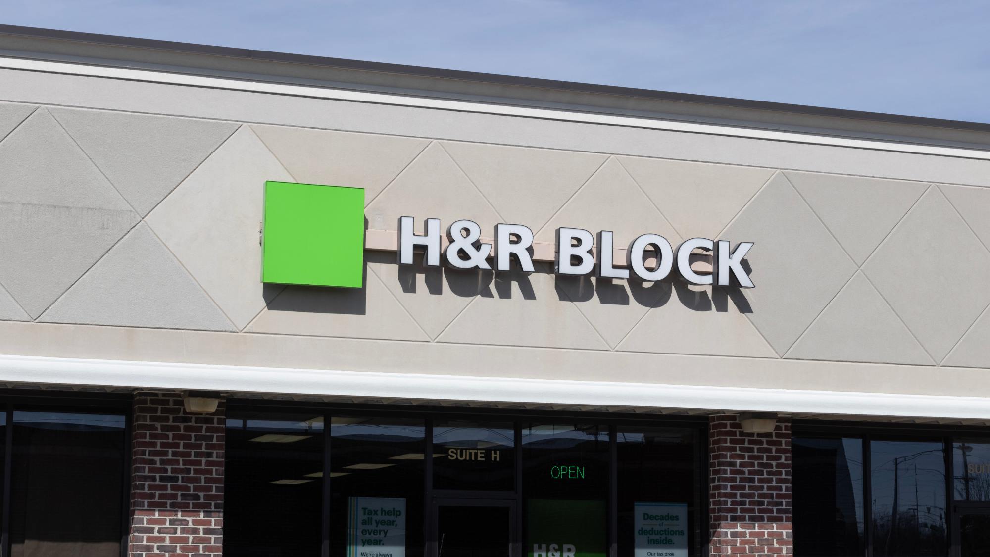 Advice platform joins forces with H&R Block - Money Management