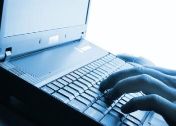 Industry drags feet on phone and web advice