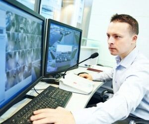 Robo-advisers pushed to self-monitor