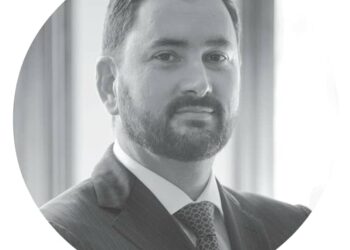 Bristow departs Infocus