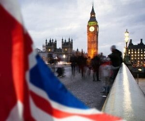 Schroders appoints BennBridge as its UK manager